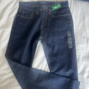 NWT Men’s Gap Straight Leg Dark Wash Jeans Size 28